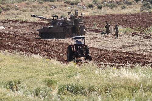L'armée d'occupation effectue des exercices dans le nord de la Cisjordanie